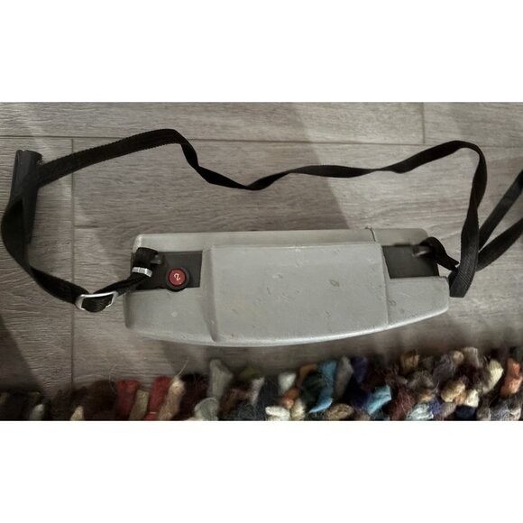 Vintage POLAROID Land Camera Automatic 230 Camera w/Strap Original Box UNTESTED - Picture 3 of 11